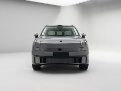  Lynk&Co 900  Фото №2